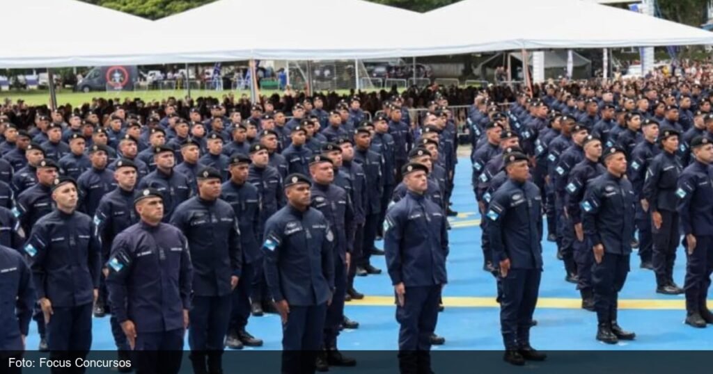 Policiais militares do Rio de Janeiro, ilustrando novo concurso da PMERJ